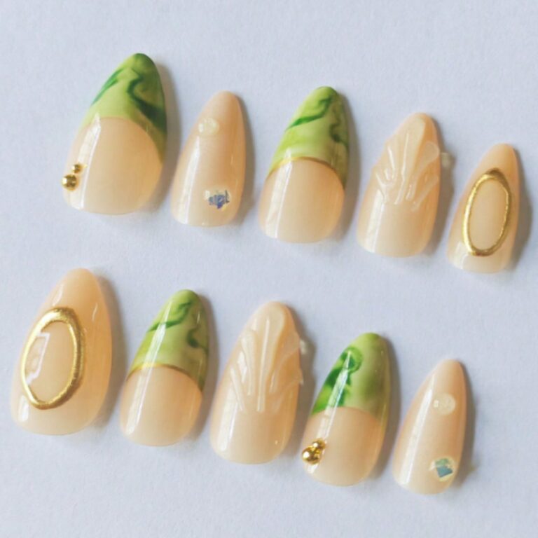 Others Green Press-On Nails